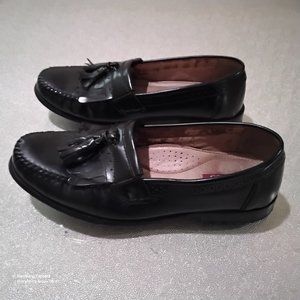 G.H. Bass Men Black Moc-Toe Tassel Slip-On Leather Loafers Sz. 11 Nice Pre-Owned